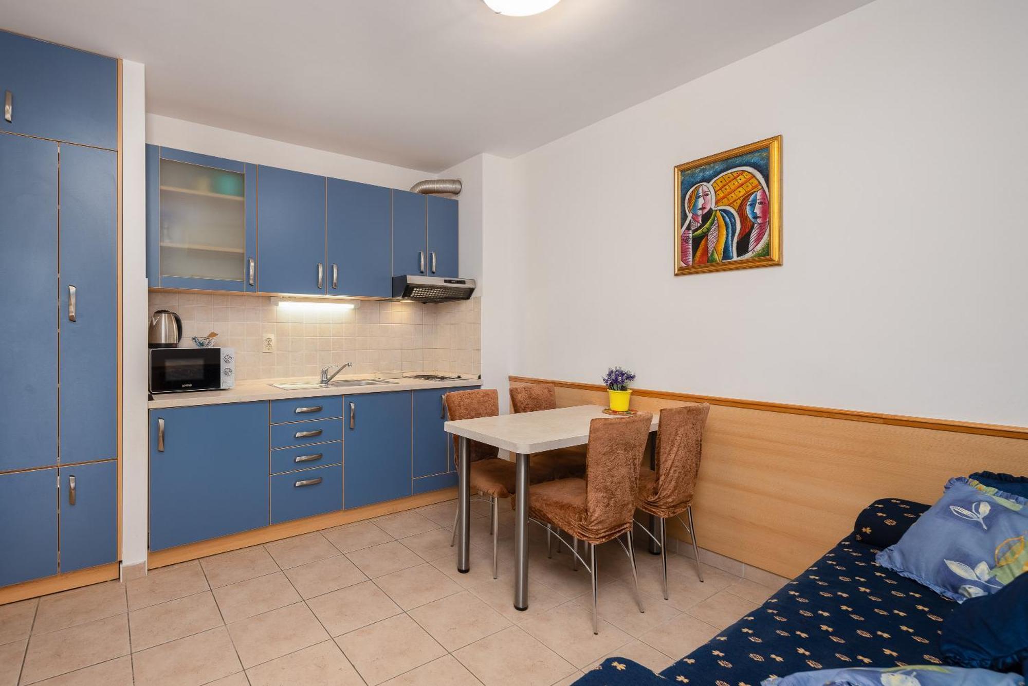 Sunny Apartment