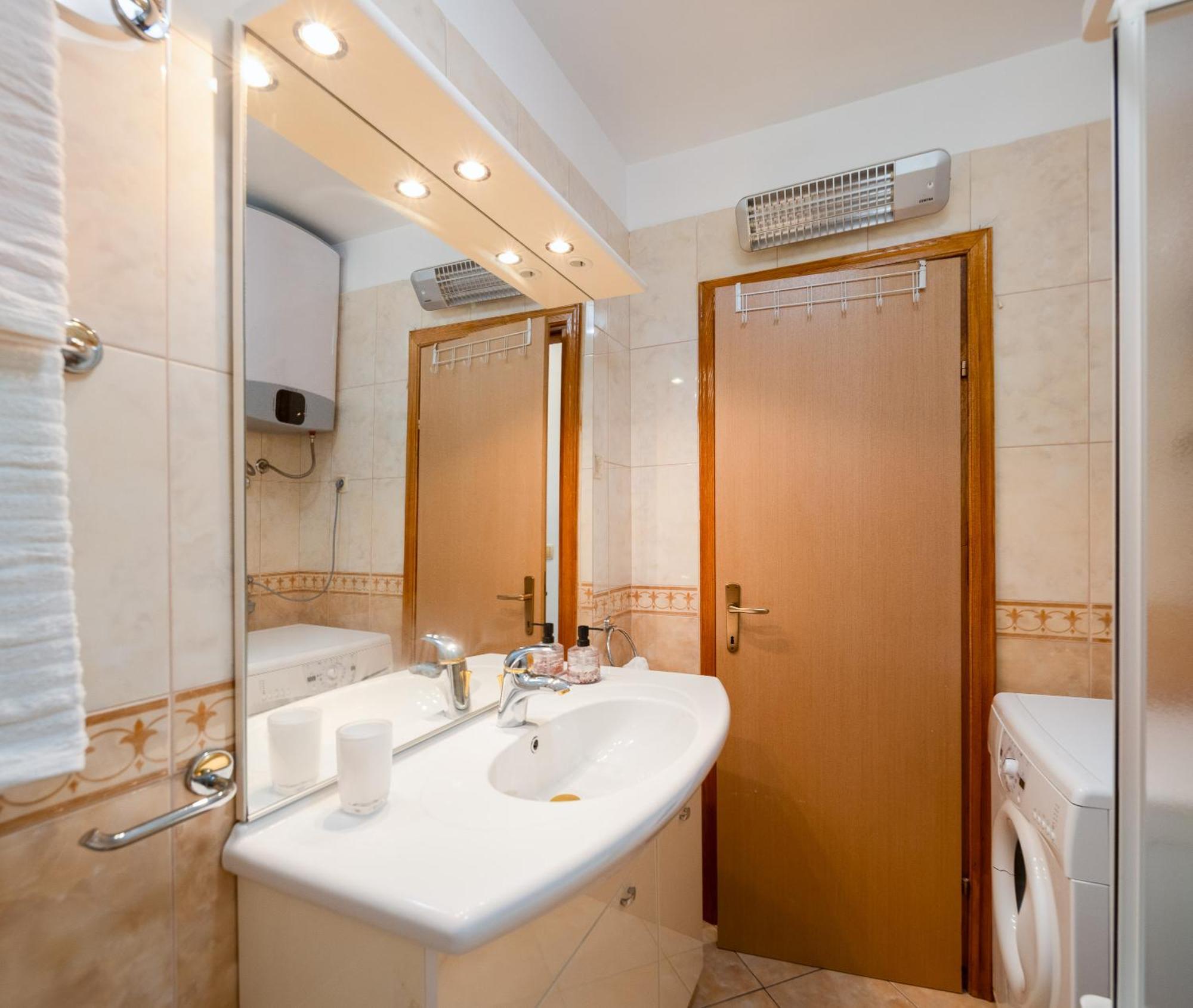 Sunny Apartment