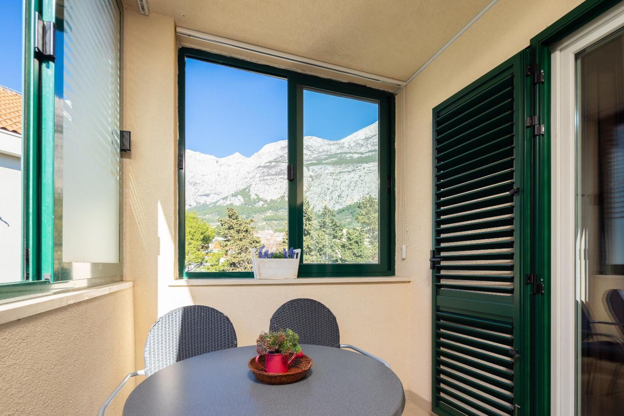 Sunny Apartment Makarska