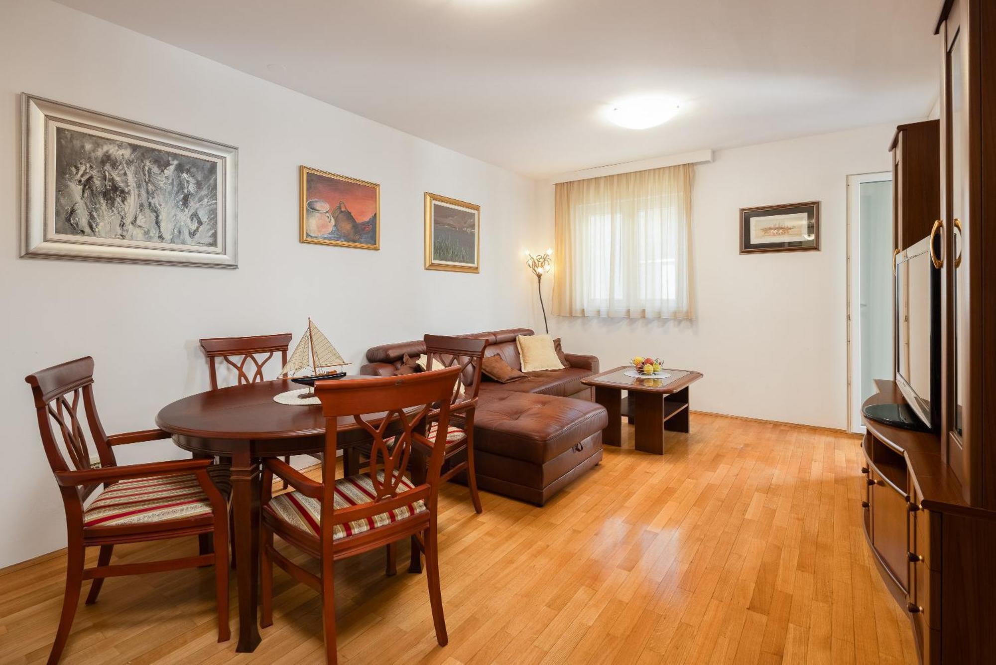 Apartment Sunny