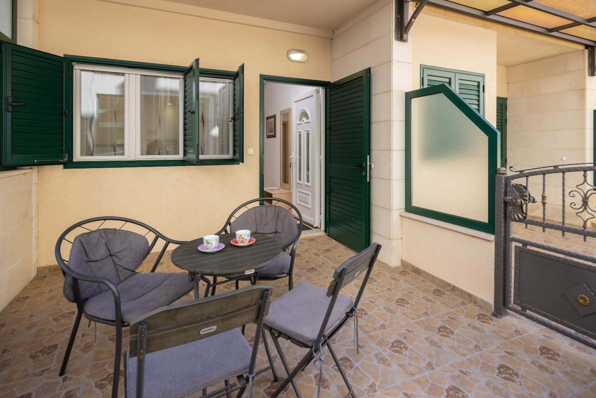 Apartment Sunny Makarska