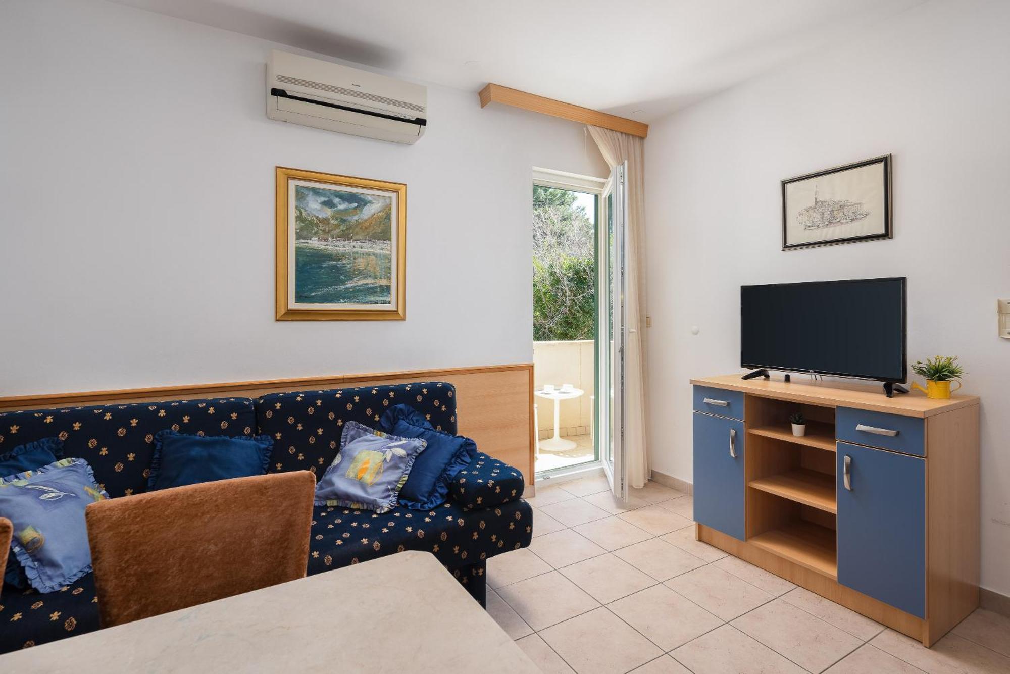 Sunny Apartment *